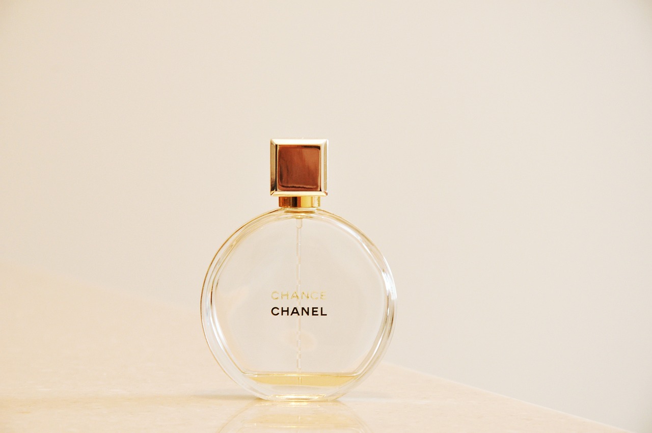Chanel Bel Argus – mroczna, niebieska odsłona elegancji