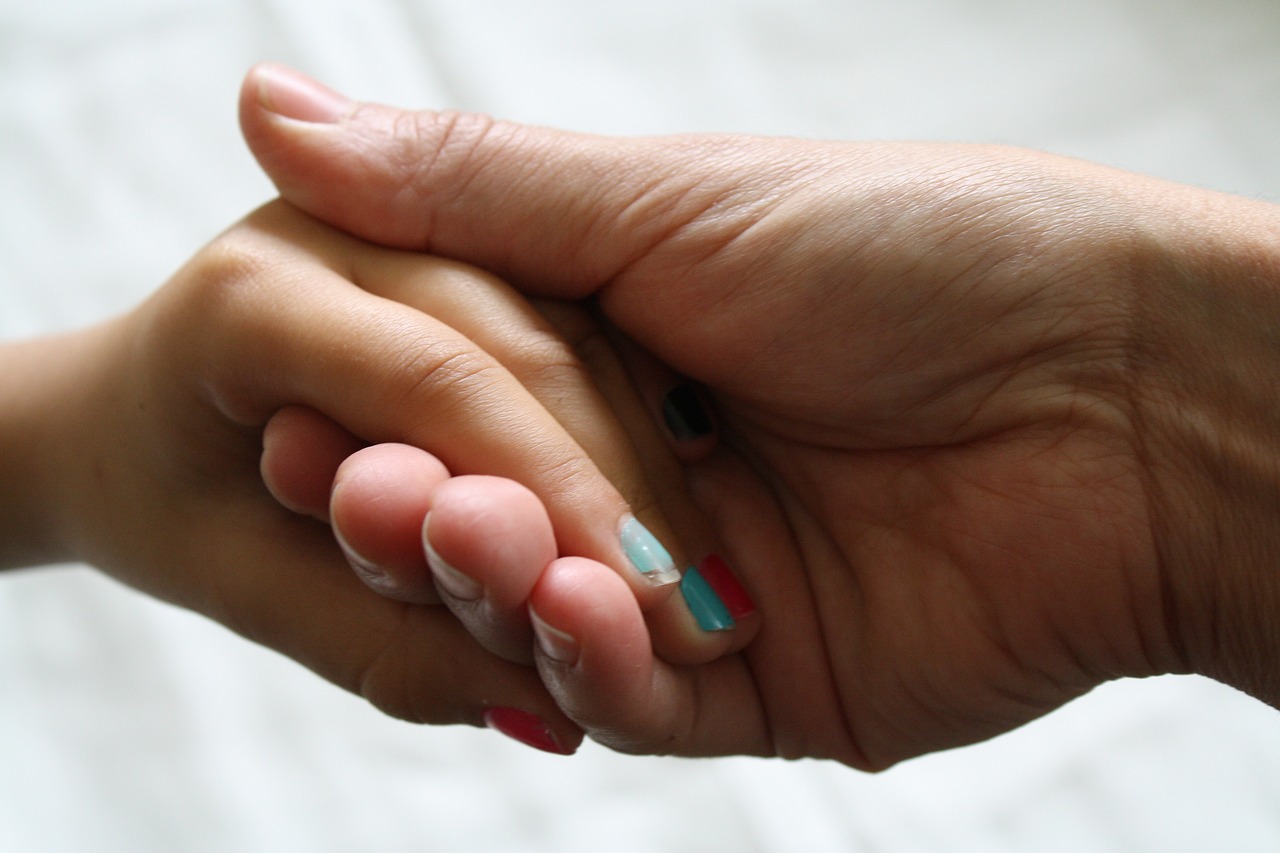 Jak zadbać o swoje paznokcie? Porady pielęgnacyjne