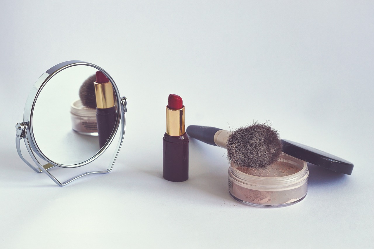 Plumful MAC Lipstick – delikatna, ale zmysłowa szminka